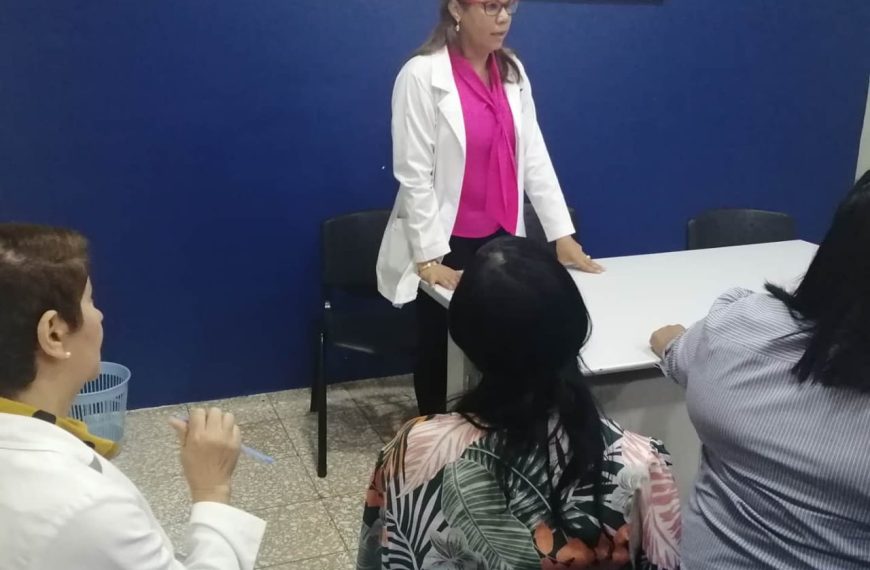 MATERNIDAD DE MAO CAPACITA HOSPITALES EN REGISTRO DE NACIMIENTO.