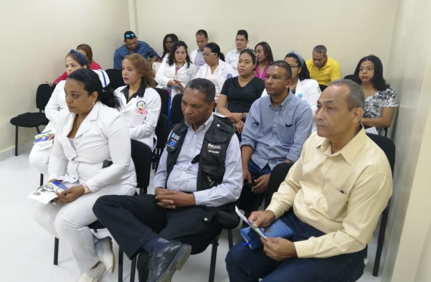 SRSCO Y DPSV CAPACITAN PERSONAL HOSPITAL DE MAO SOBRE CORONAVIRUS