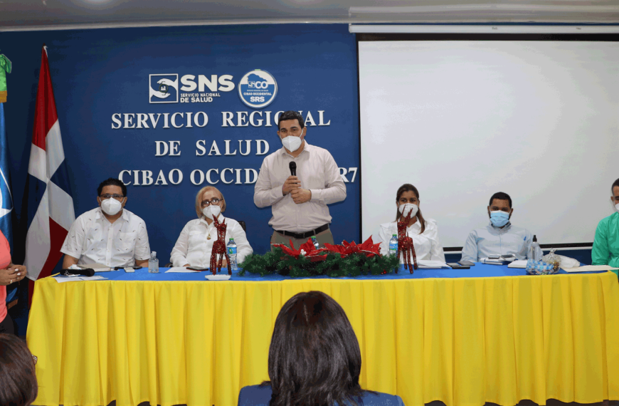 SRS CIBAO OCCIDENTAL REALIZA ENCUENTRO REGIONAL CON ENCARGADAS DE LABORATORIOS