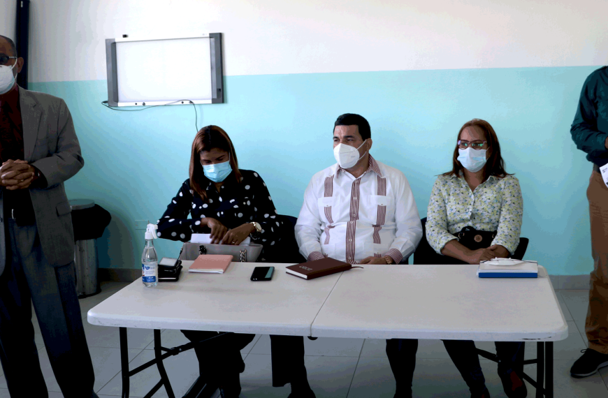 SRS CIBAO OCCIDENTAL CONTINUA PROCESO DE CAPACITACIÓN A FUNCIONARIOS DE ZONAS Y MEDICOS DEL PRIMER NIVEL DE ATENCIÓN