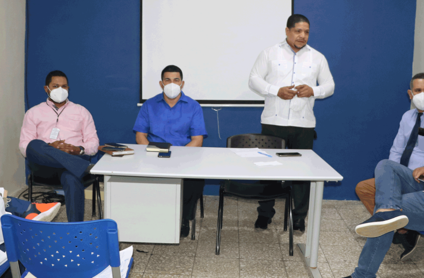 SRSCO y Colegio M&eacute;dico Dominicano ( Filial Valverde), realizan reuni&oacute;n de trabajo.