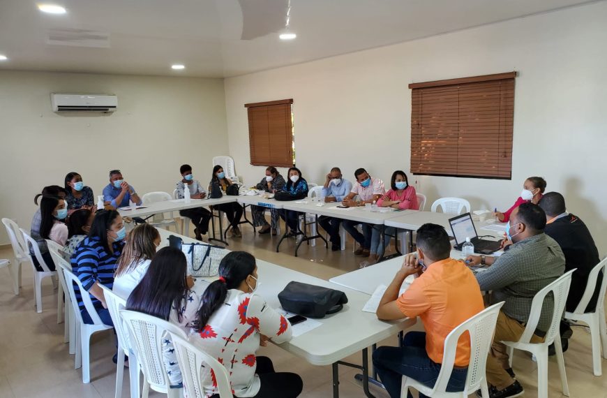 Funcionarios del SRSCO, se re&uacute;nen; para tratar temas tecnol&oacute;gicos y de abastecimiento de medicamentos.