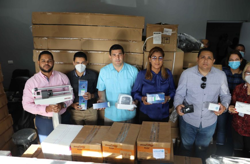 SRSCO, Recibe una considerable cantidad de equipos del Servicio Nacional De Salud (SNS), Para ser distribuidos en las UNAPs de la regi&oacute;n noroeste.