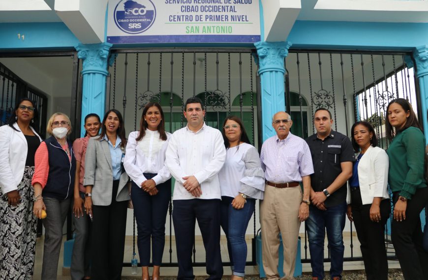 SRSCO, Entrega Remozado, Re&uacute;bicado y Acondicionado Centro de Primer Nivel en el sector &laquo;San Antonio&raquo; del municipio de Mao.