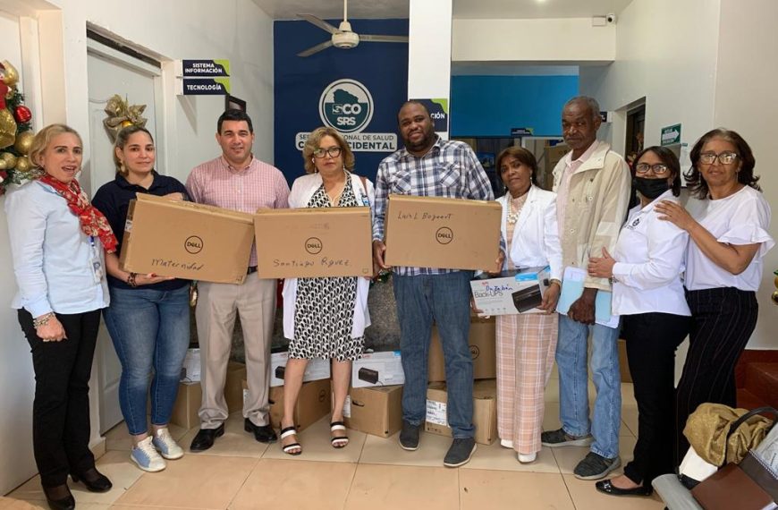 SRSCO, Entrega de Equipos Tecnol&oacute;gicos a (4) Hospitales de la Regi&oacute;n Cibao Occidental.