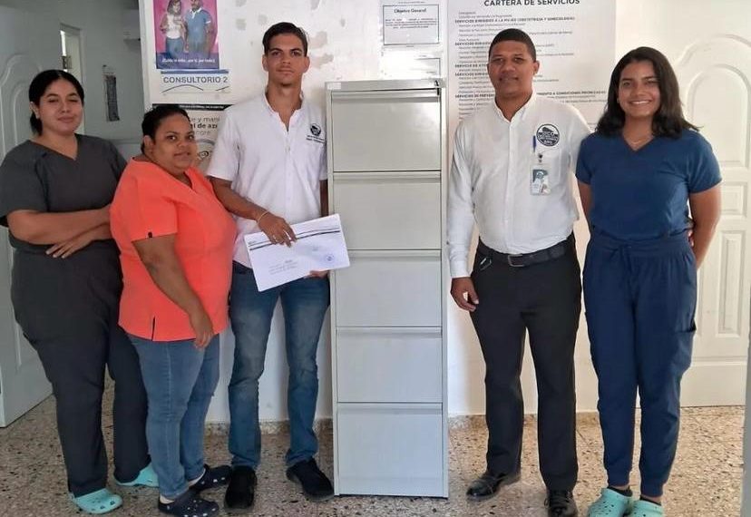 El Servicio Regional de Salud Cibao Occidental fortalece centros de salud con la entrega de nuevos mobiliarios en Valverde