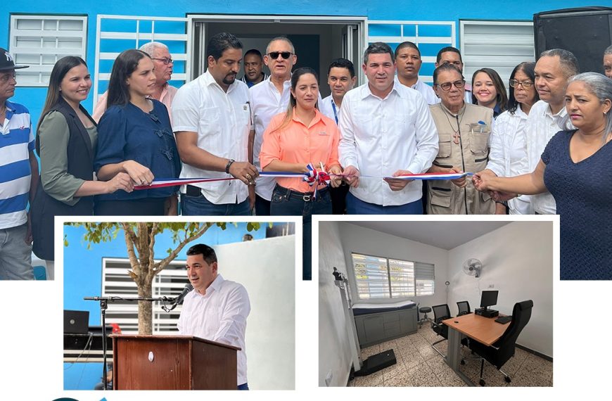 EL DIRECTOR DEL SERVCIO REGIONAL DE SALUD CIBAO NOROESTE ENTREGA TOTALMENTE REMOZADO Y EQUIPADO EL CENTRO DE PRIMER NIVEL DE JINAMAGAO
