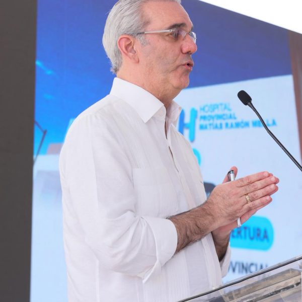 PRESIDENTE LUIS ABINADER INAUGURA HOSPITAL PROVINCIAL MAT&Iacute;AS RAM&Oacute;N MELLA EN DAJAB&Oacute;N